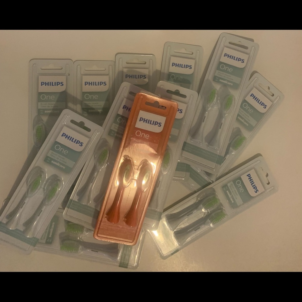 Philip’s One sonicare replacement toothbrush heads , 12 pks